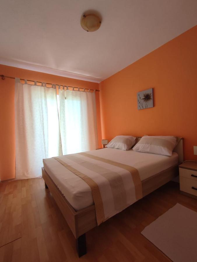 Apartments Laus Zavalatica Buitenkant foto